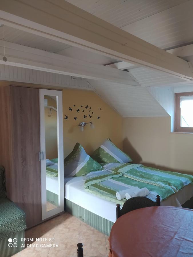 Apartmanhaz Gabriella Harkány Exteriör bild
